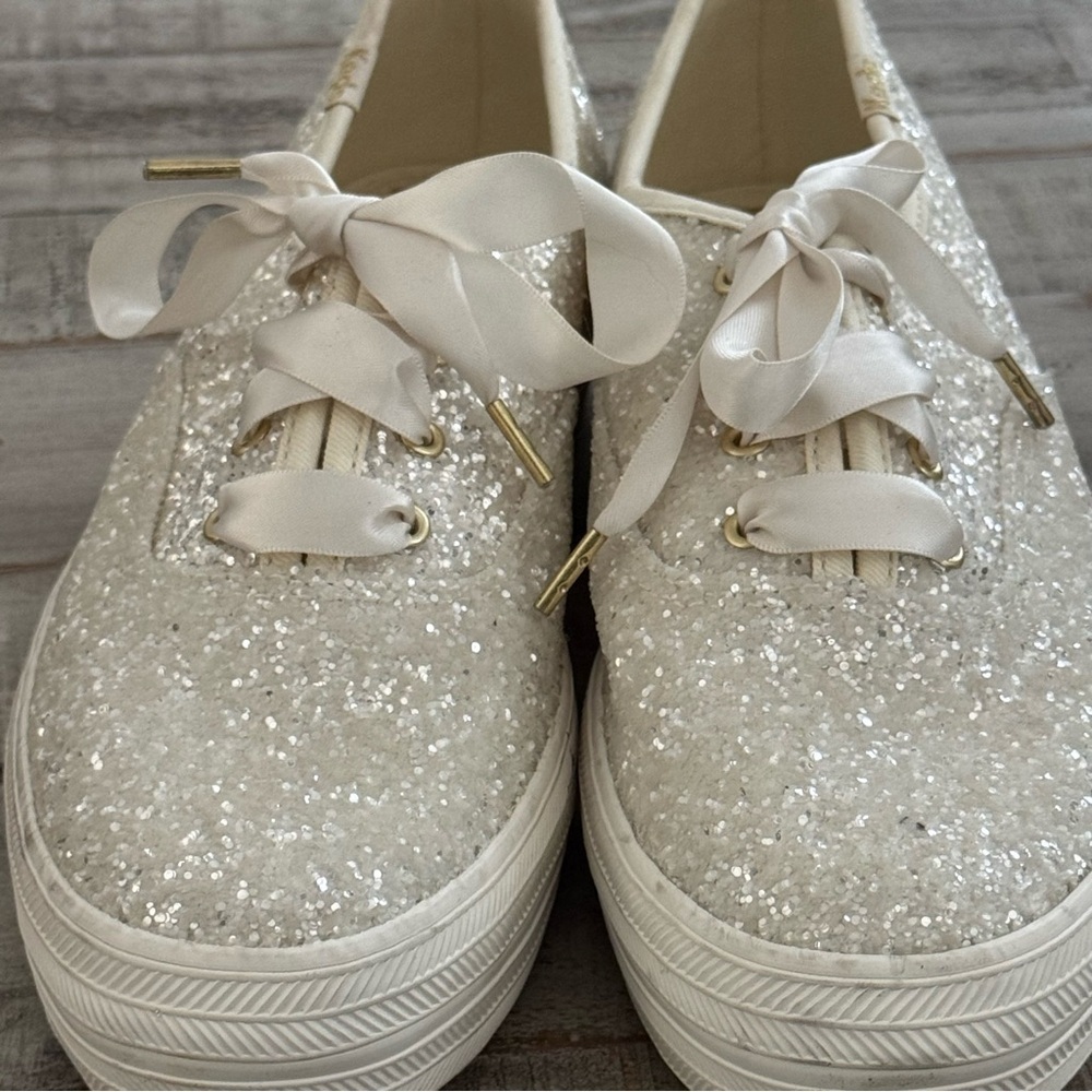 Sparkling Kate Spade ♠️ Cream Sneakers with Ribbon Laces - Picture 3 of 13